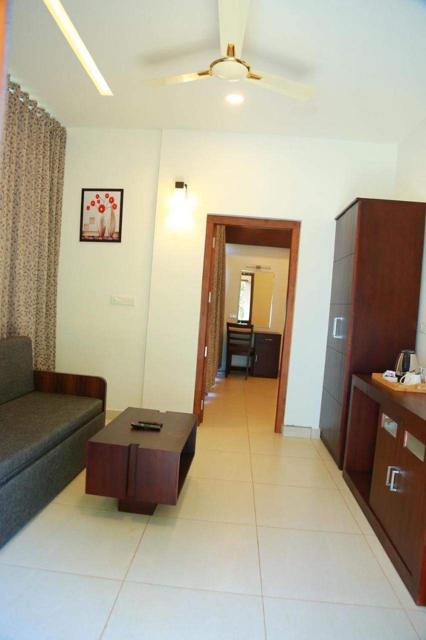 Hotel Palmtree Leaf, Munnar Exterior foto